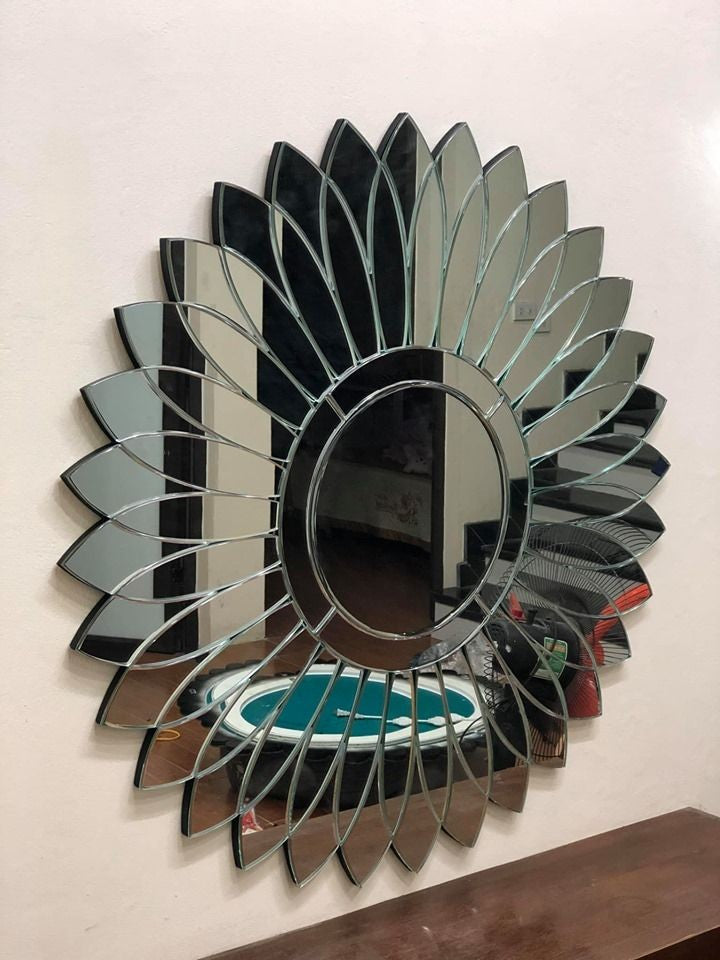 Decorative mirror