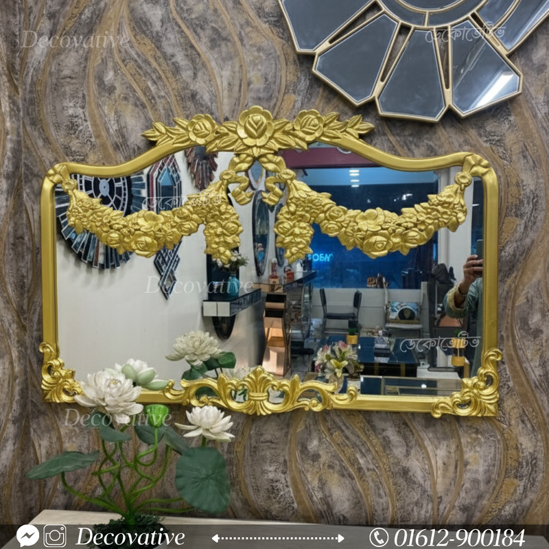 Victoria mirror