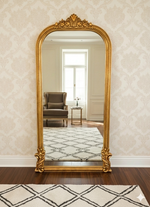 Decorative hanging mirror